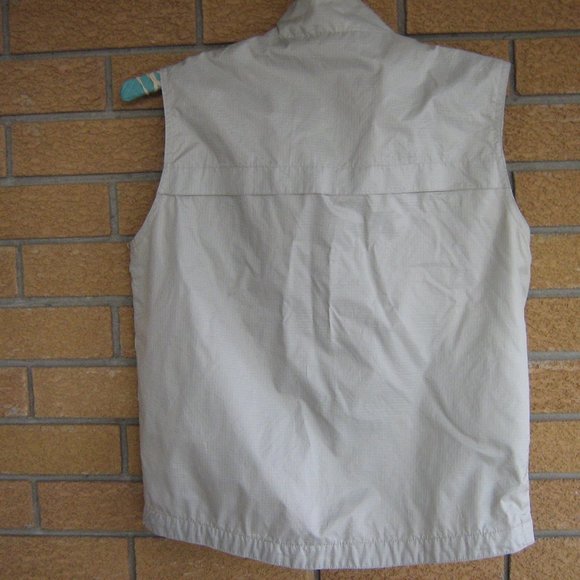 La Redoute Ladies Nylon Beige Vest Size 8. $5.00 AS AN ADD ON ITEM - Picture 3 of 3